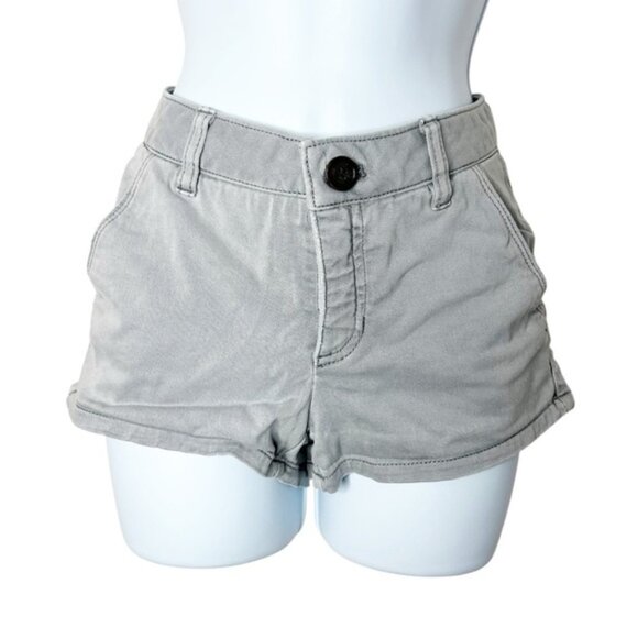 Aritzia Tna Shorts Cargo Khakis Light Gray Mid low rise Size 2 Y2K 2000s - Picture 3 of 15